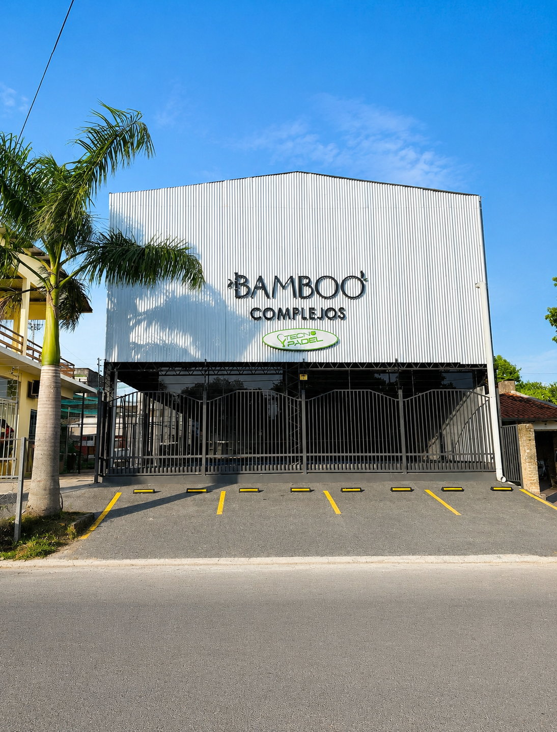 Bamboo Complejo Deportivo